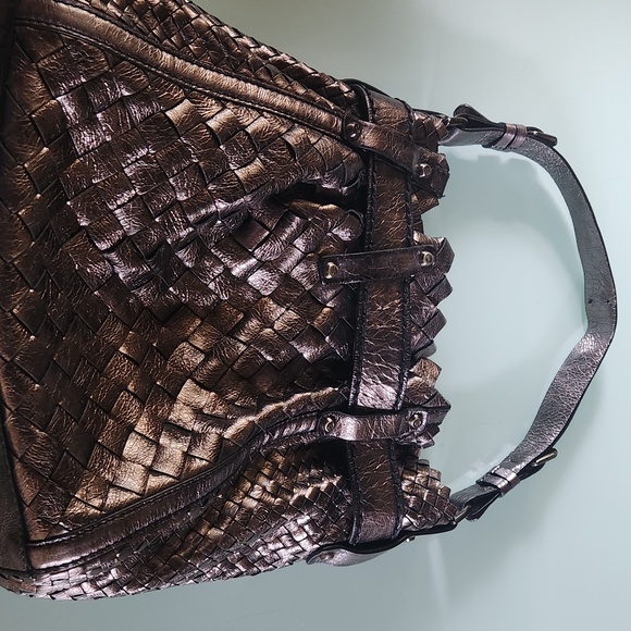 Francesco Biasia Gray Silver Hobo Bag with Woven Design - Picture 4 of 11